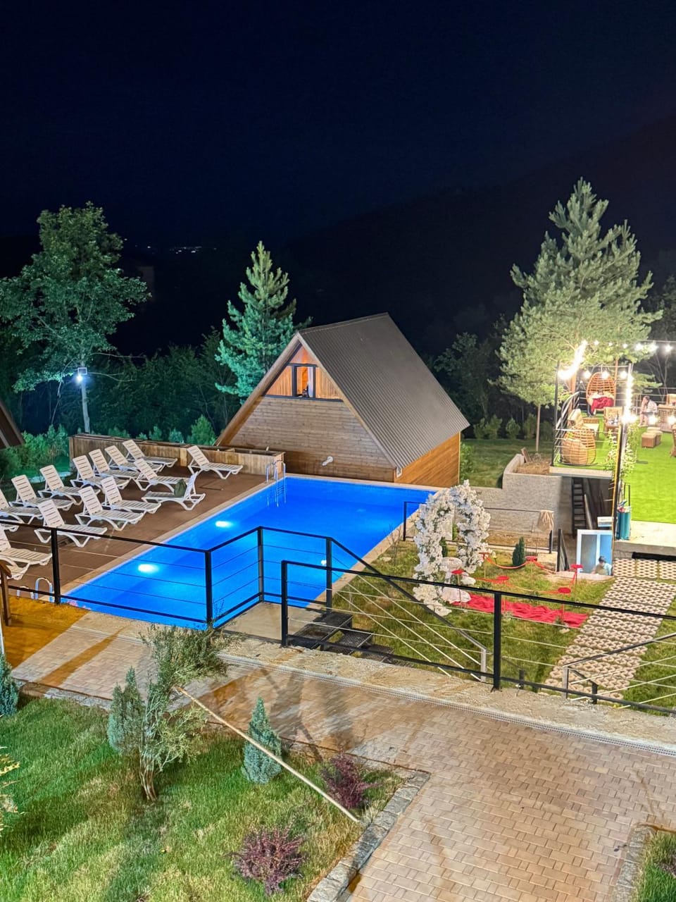 ცხრა მთას იქით - Beyond the nine mountains Chalet in Georgia