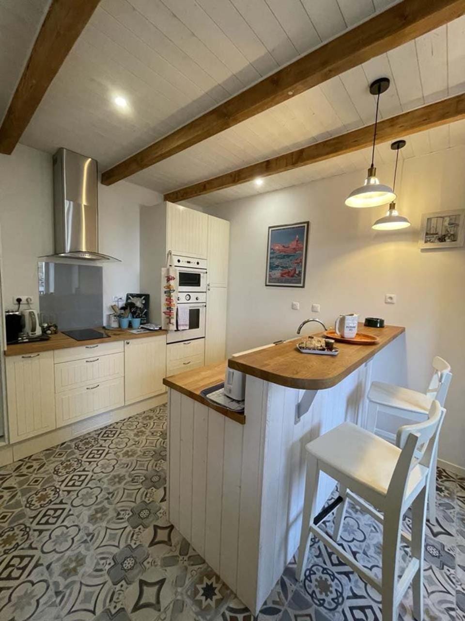 Coffee/tea facilities, Kitchen or kitchenette, Dining area, oven, pet friendly, stove, toaster