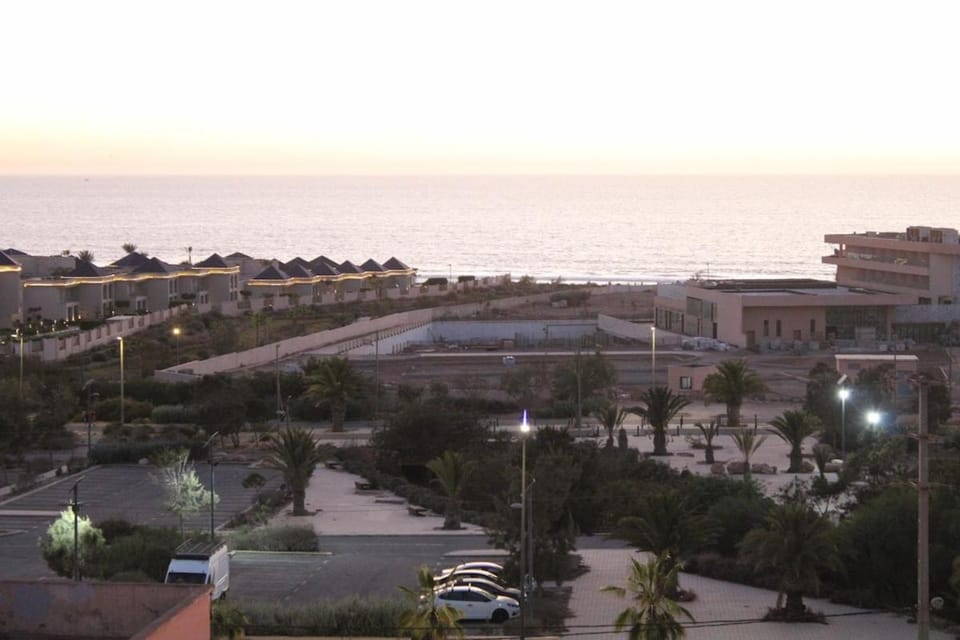 Sunset, Parking