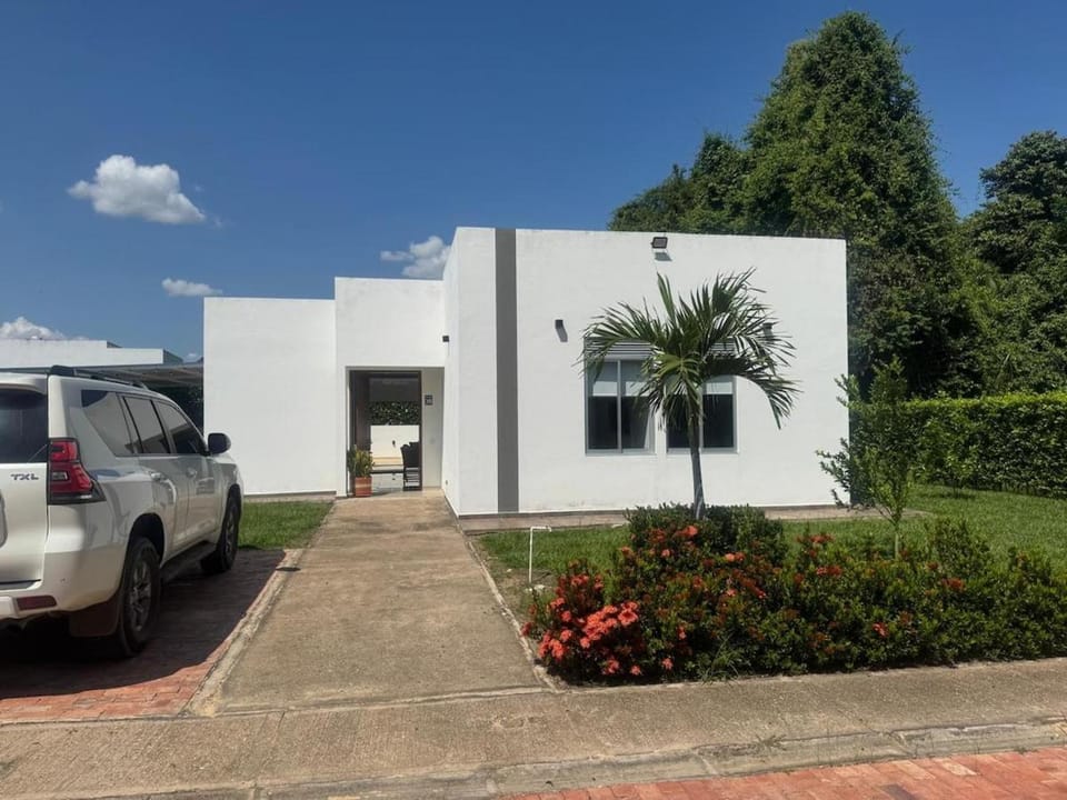 Garden view, Parking