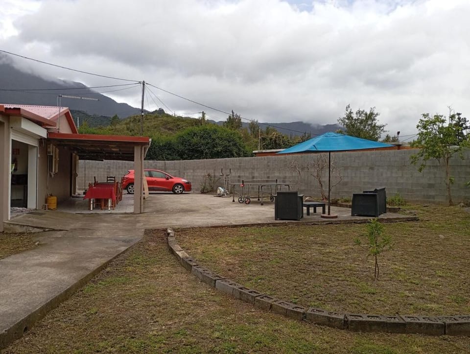 La Kaz Nono Cilaos avec Jacuzzi, Ping Pong, Pétanque House in Réunion