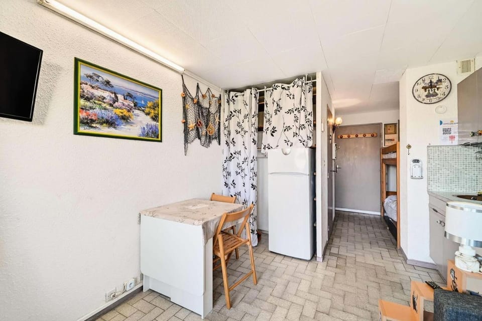 Résidence Le Lagon Bleu - Studio cabine avec piscine au Grau du Roi proche plage MAE-7021 Cabin in Le Grau-du-Roi