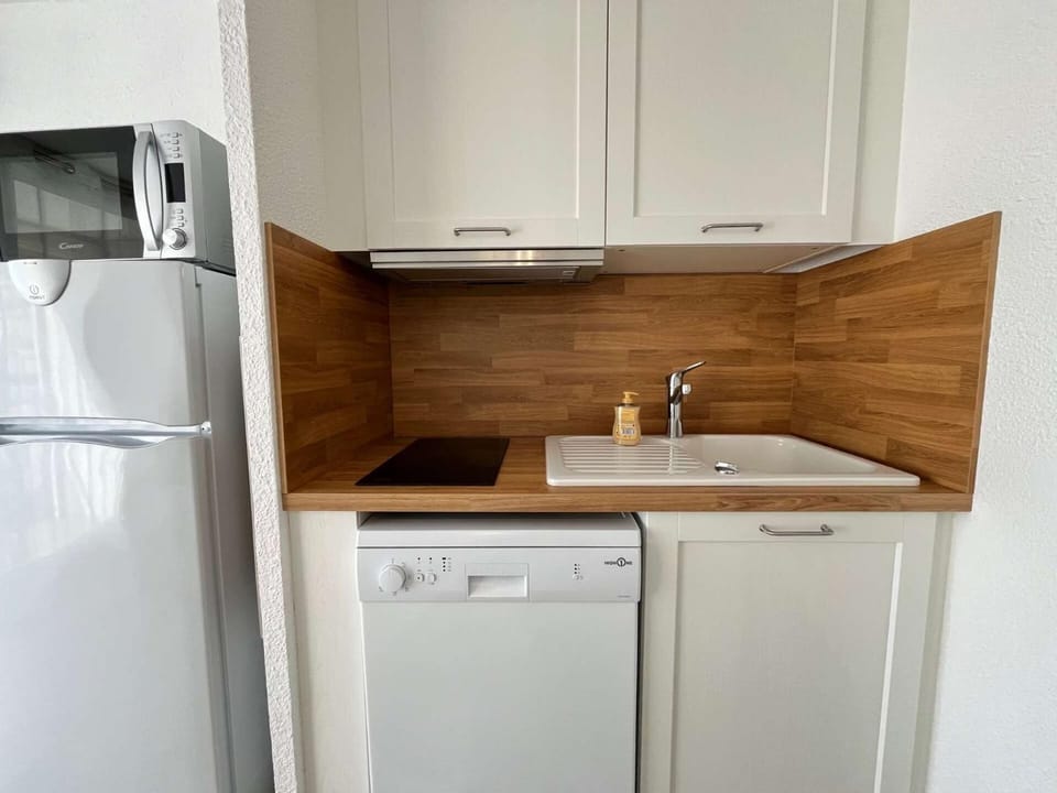 oven, kitchen