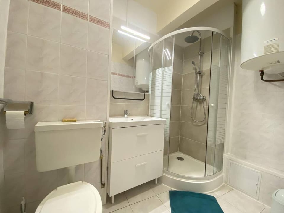 Shower, Toilet, Bathroom, kitchen