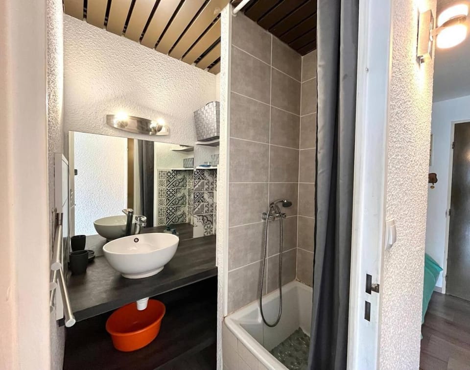 Shower, Toilet, Bathroom, bidet