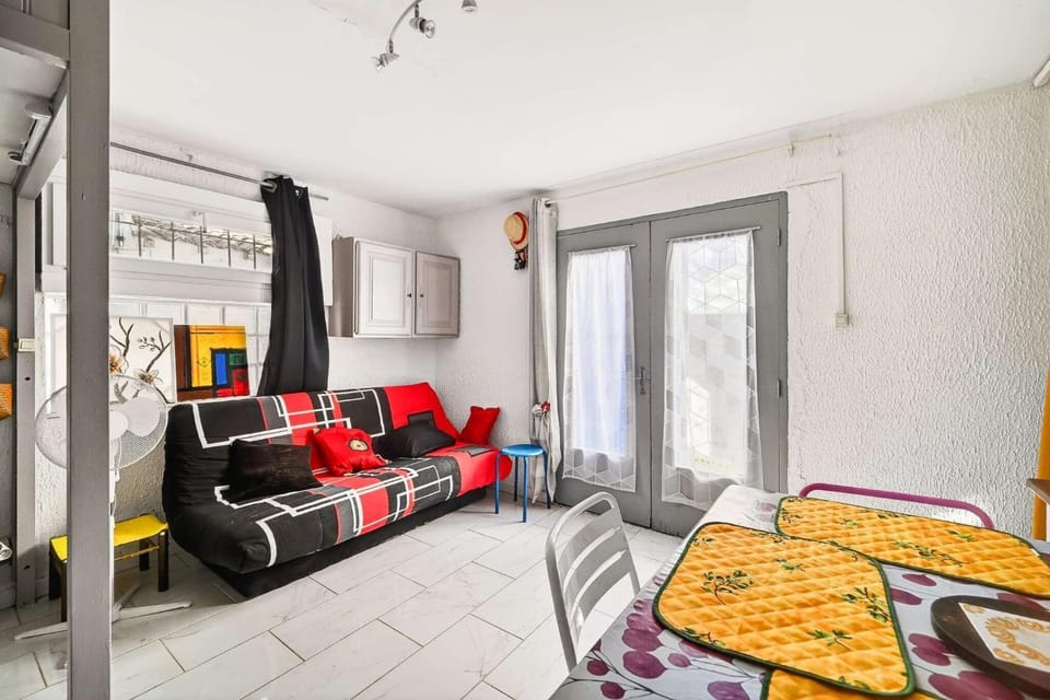 Résidence Pec1-le Grau Du Roi - Typique logement de pêcheurs 4 personnes MAE-7191 Apartment in Le Grau-du-Roi