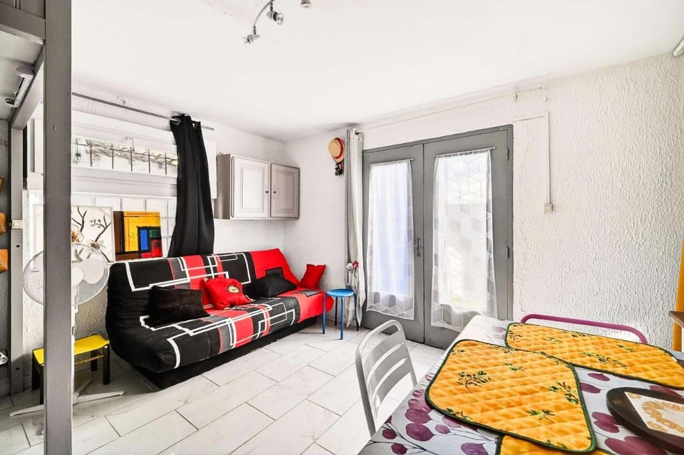 Résidence Pec1-le Grau Du Roi - Typique logement de pêcheurs 4 personnes MAE-7191 Apartment in Le Grau-du-Roi
