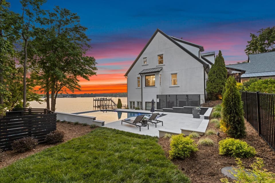 Sterling with optional boat rental House in Westport