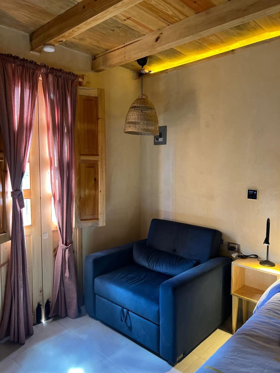Bed, Photo of the whole room, Seating area, Bedroom