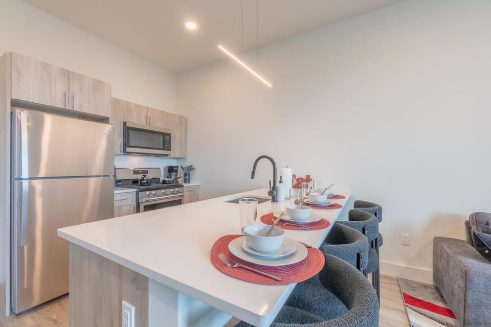 Stylish Apt FREE Parking Near NYC & Airport Apartment in East Orange