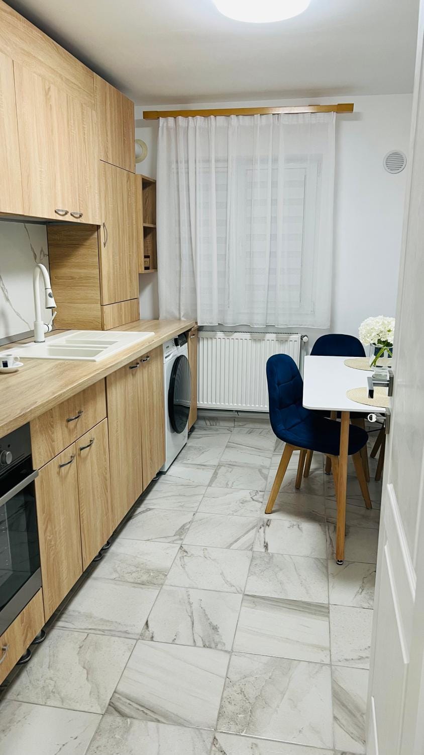 MB Studio Apartment in Romania