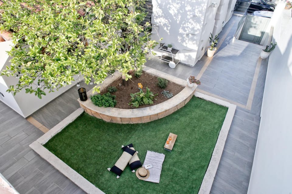 Garden, Garden view