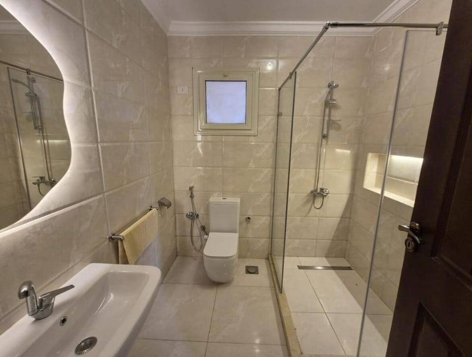 Gardenia Comfort Haven Cozy & Spacious 3BR Getaway Apartment in New Cairo City