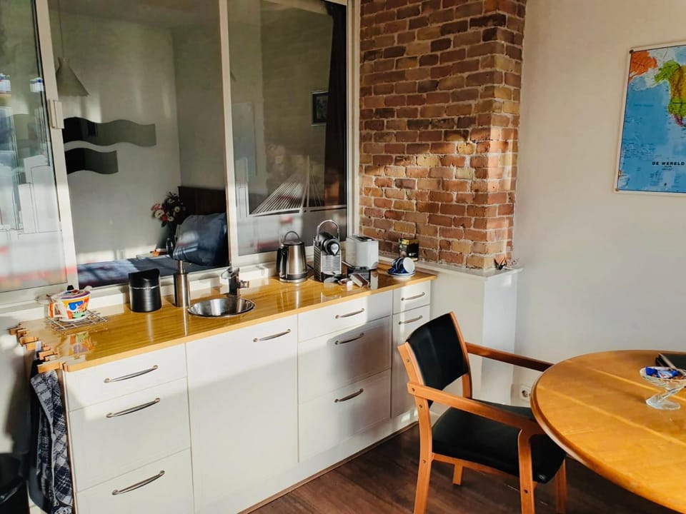Coffee/tea facilities, Kitchen or kitchenette