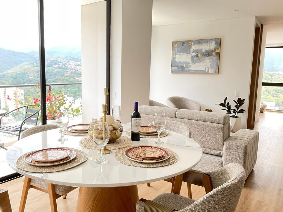 Living room, Dining area