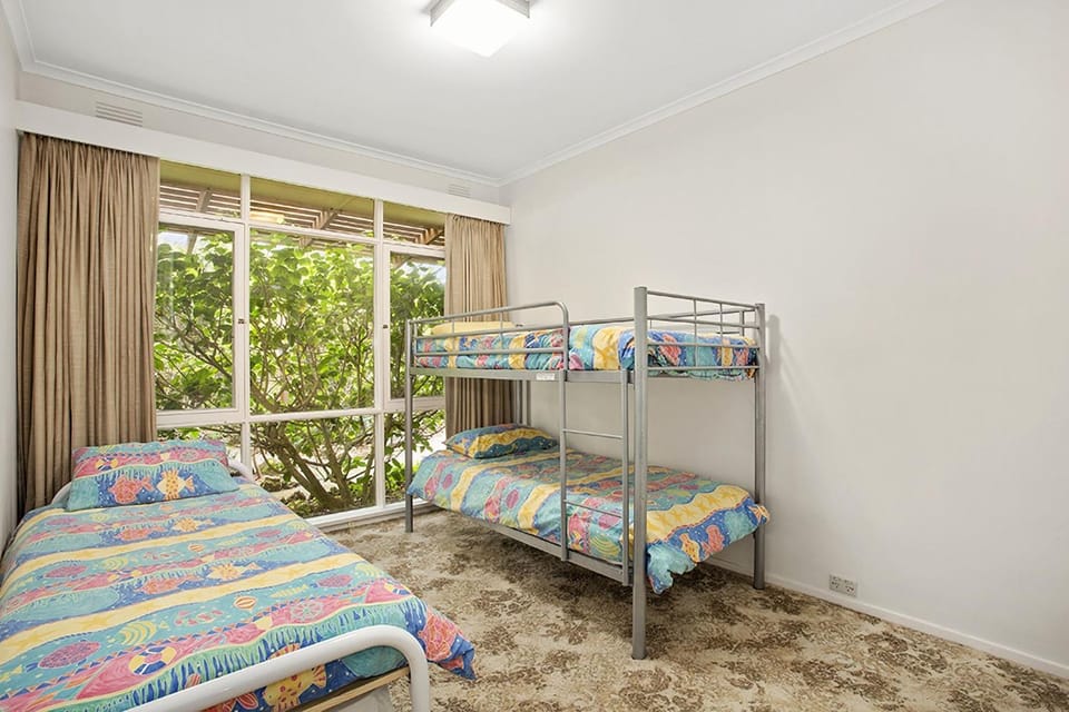 Bedroom, bunk bed