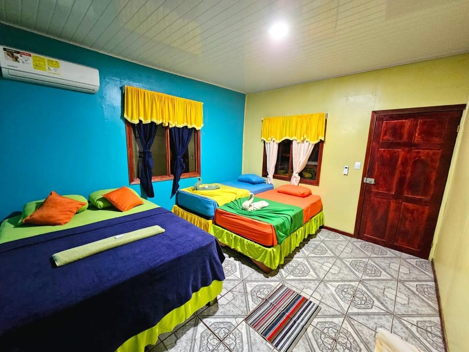 Bed, Photo of the whole room, Bedroom, air conditioner