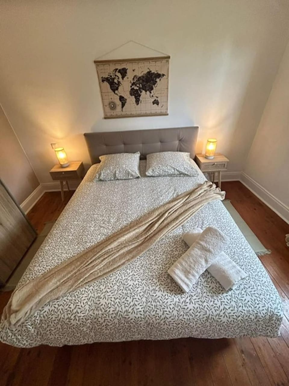 Photo of the whole room