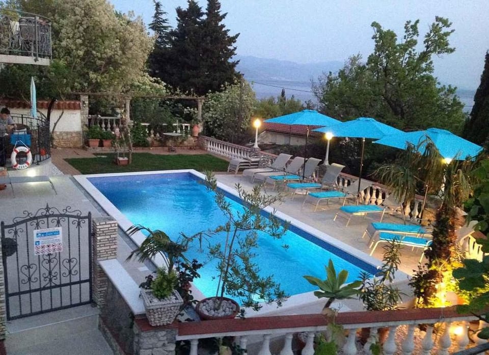 Summer, Swimming pool, sunbed
