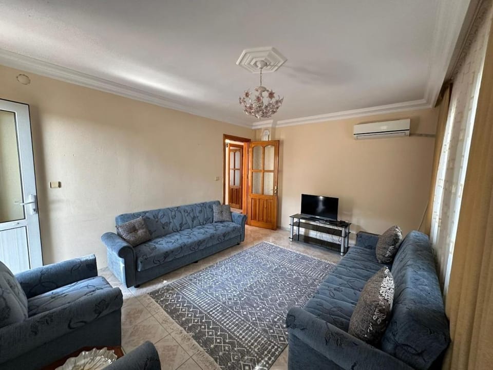 TV and multimedia, Living room, Photo of the whole room, Seating area, air conditioner