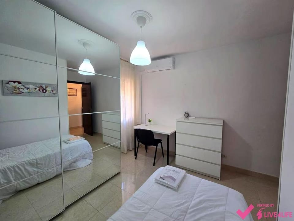 Cozy MM Sea View Apartment in Constanța County