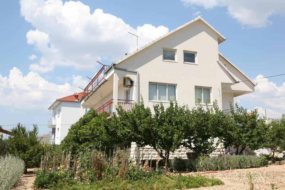 Property building, Garden