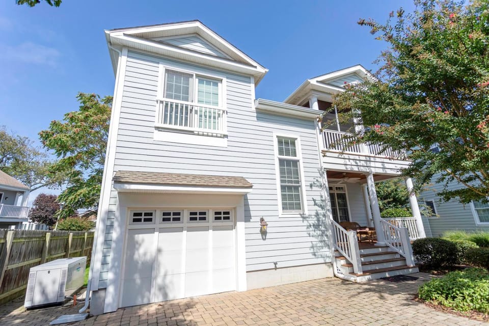 Property building, Day