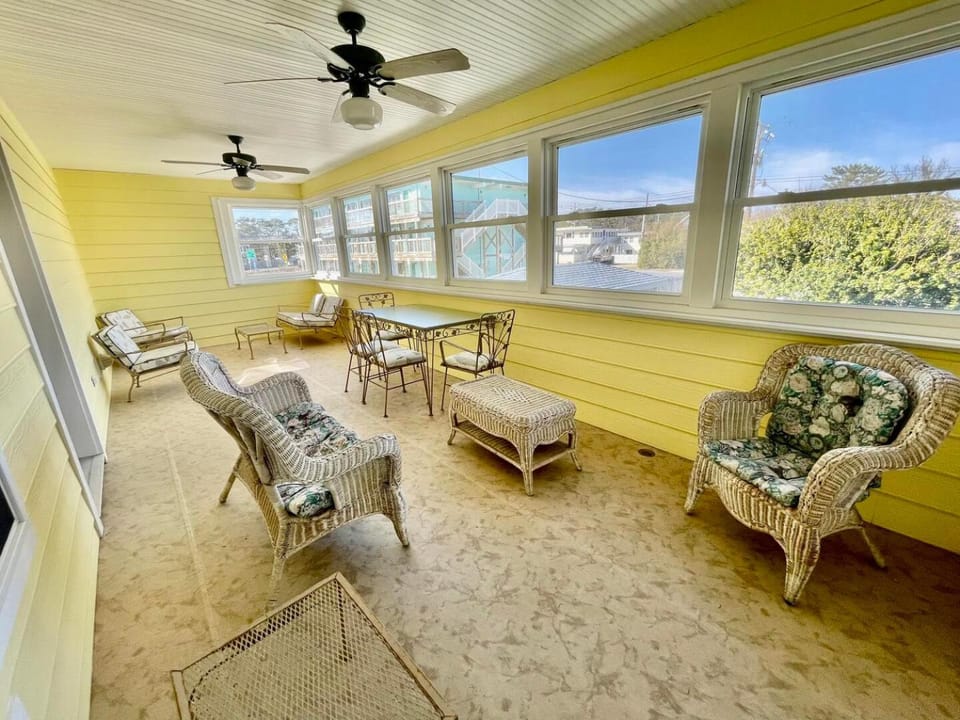 Clayton street 17b House in Dewey Beach