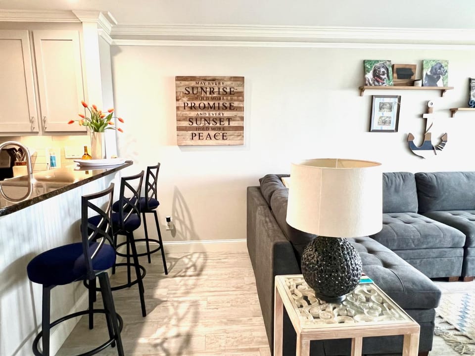 2112 Landfall Way House in Seabrook Island