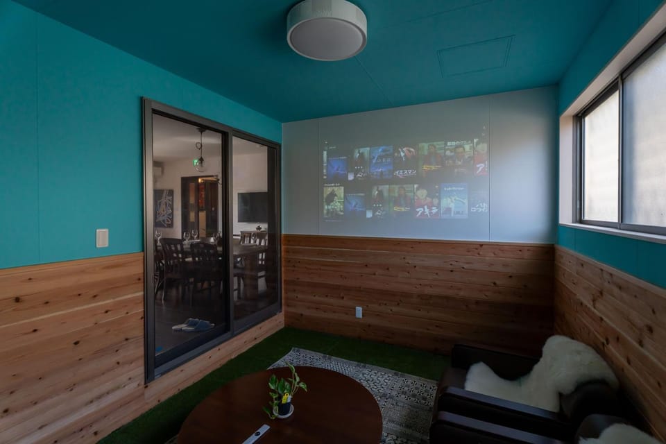 TV and multimedia, Seating area, Evening entertainment