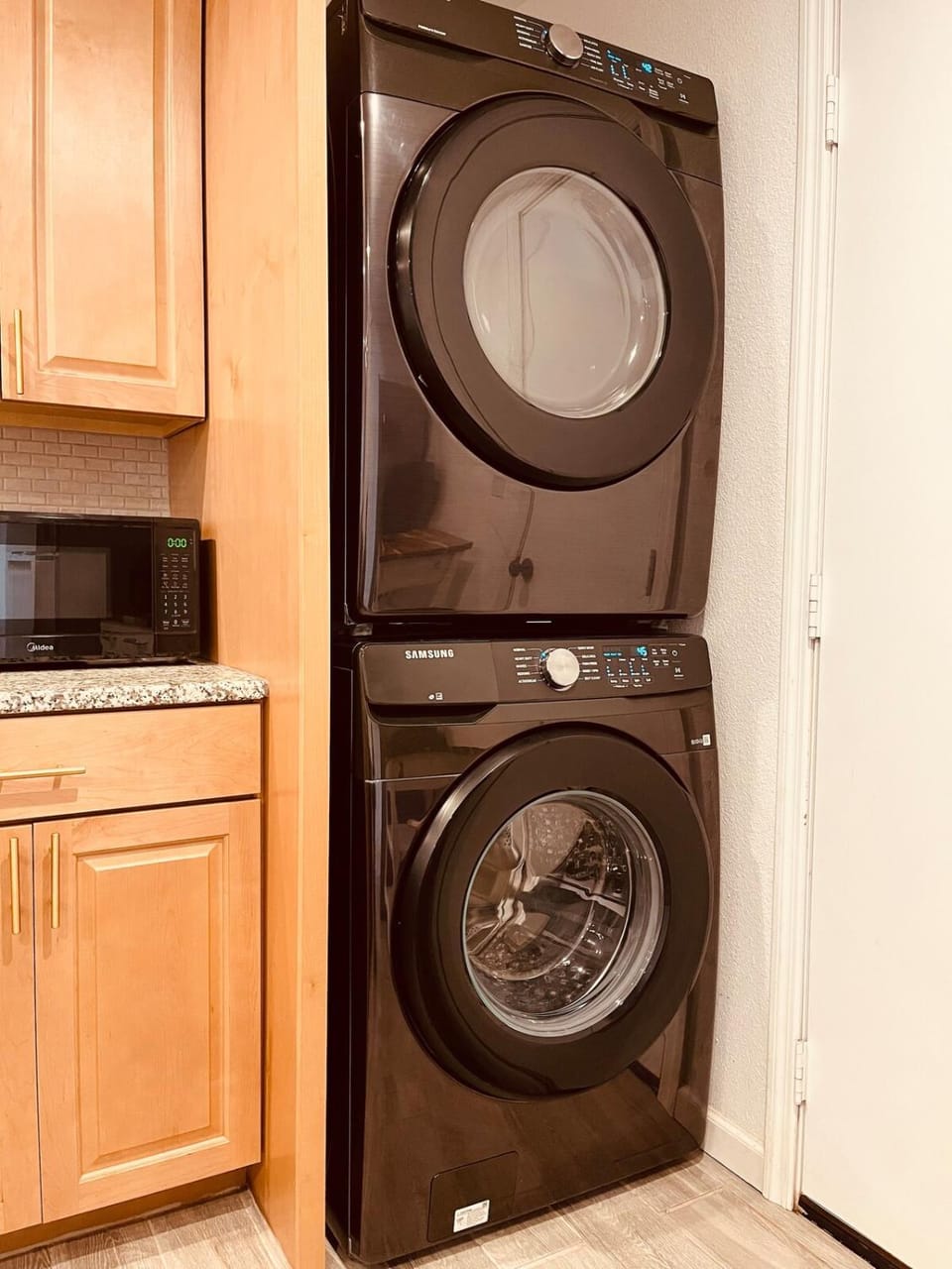 Kingman Gold 2BR Retreat at the Heart of Rt 66 Apartment in Kingman