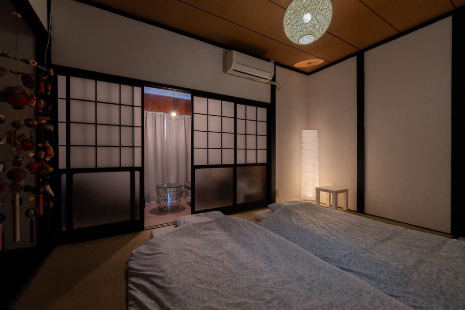 TV and multimedia, Photo of the whole room, Bedroom, air conditioner