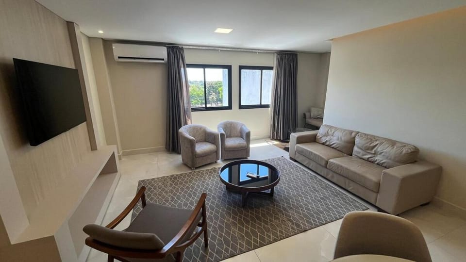 Communal lounge/ TV room, TV and multimedia, Living room, Seating area