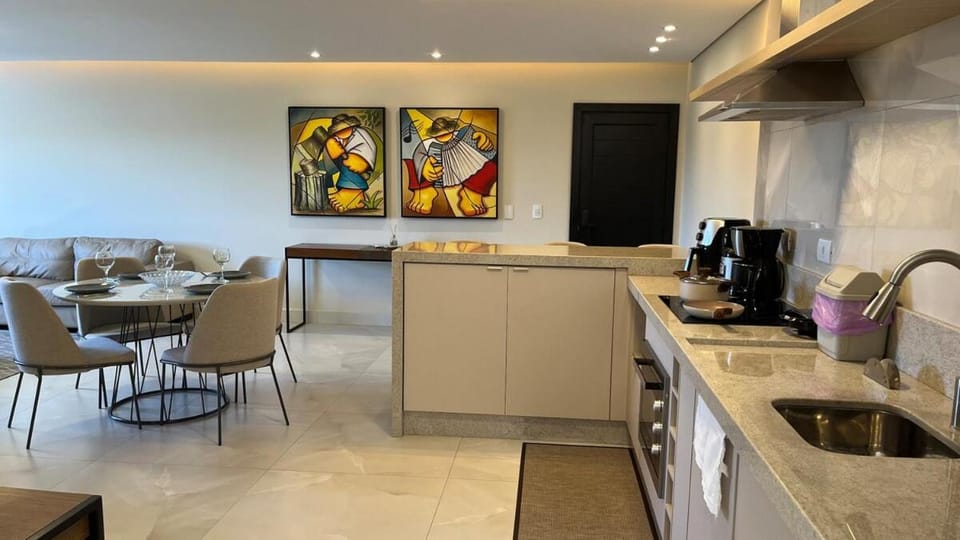 Coffee/tea facilities, Kitchen or kitchenette, Dining area, oven, pet friendly, stove, toaster