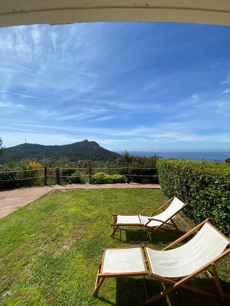 Garden, Sea view