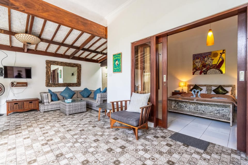 3-Bedroom Villa near Kudeta Beach - Oberoi Street By iBali Management Villa in Kuta