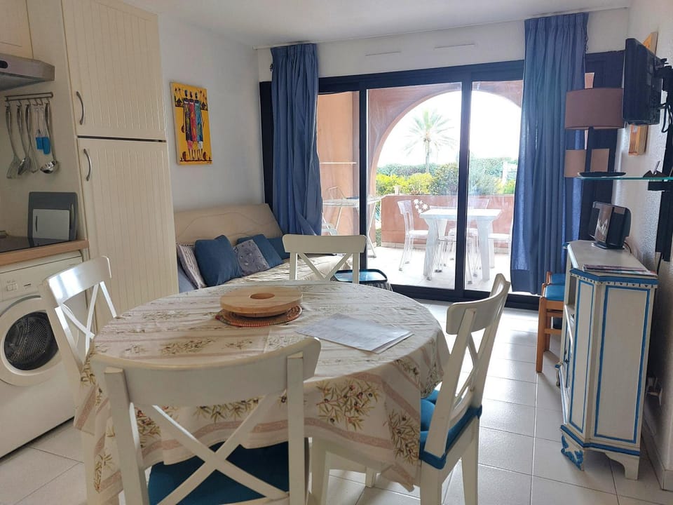 CARIBOU T2 piscine - Axelle Loc'Appart Apartment in Cannes