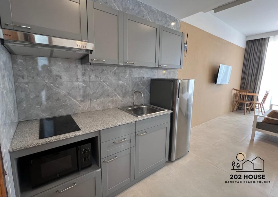 202 HOUSE near Bangtao Muay Thai & MMA Apartment in Choeng Thale