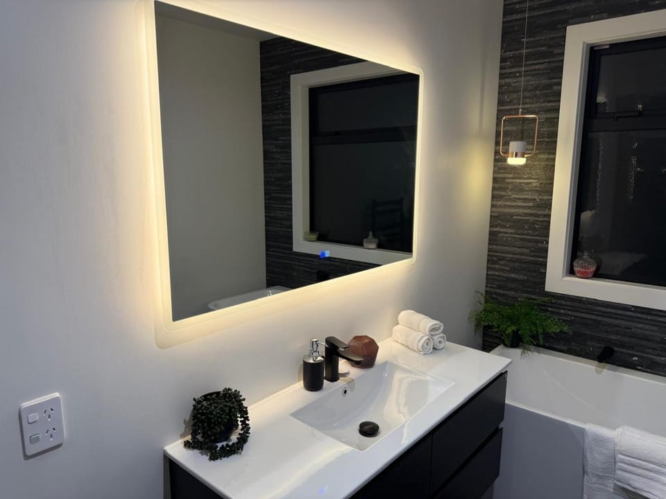 Bathroom, towels