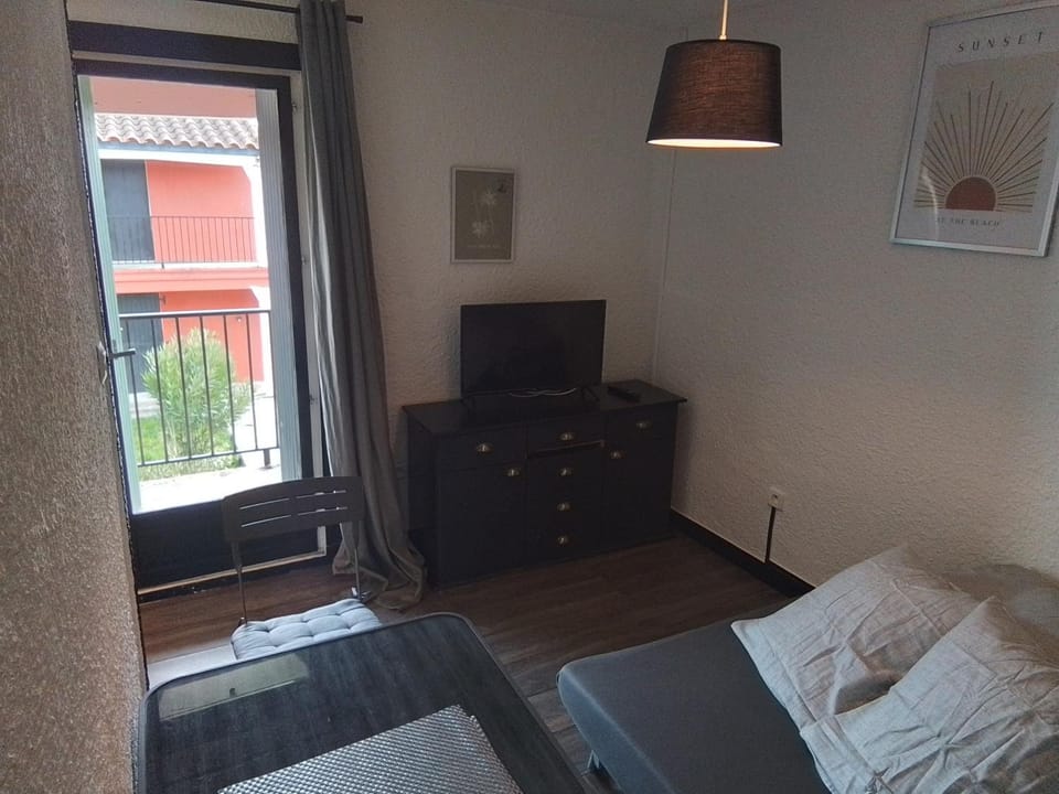 Mas Dels Caminhs Apartment in Occitanie