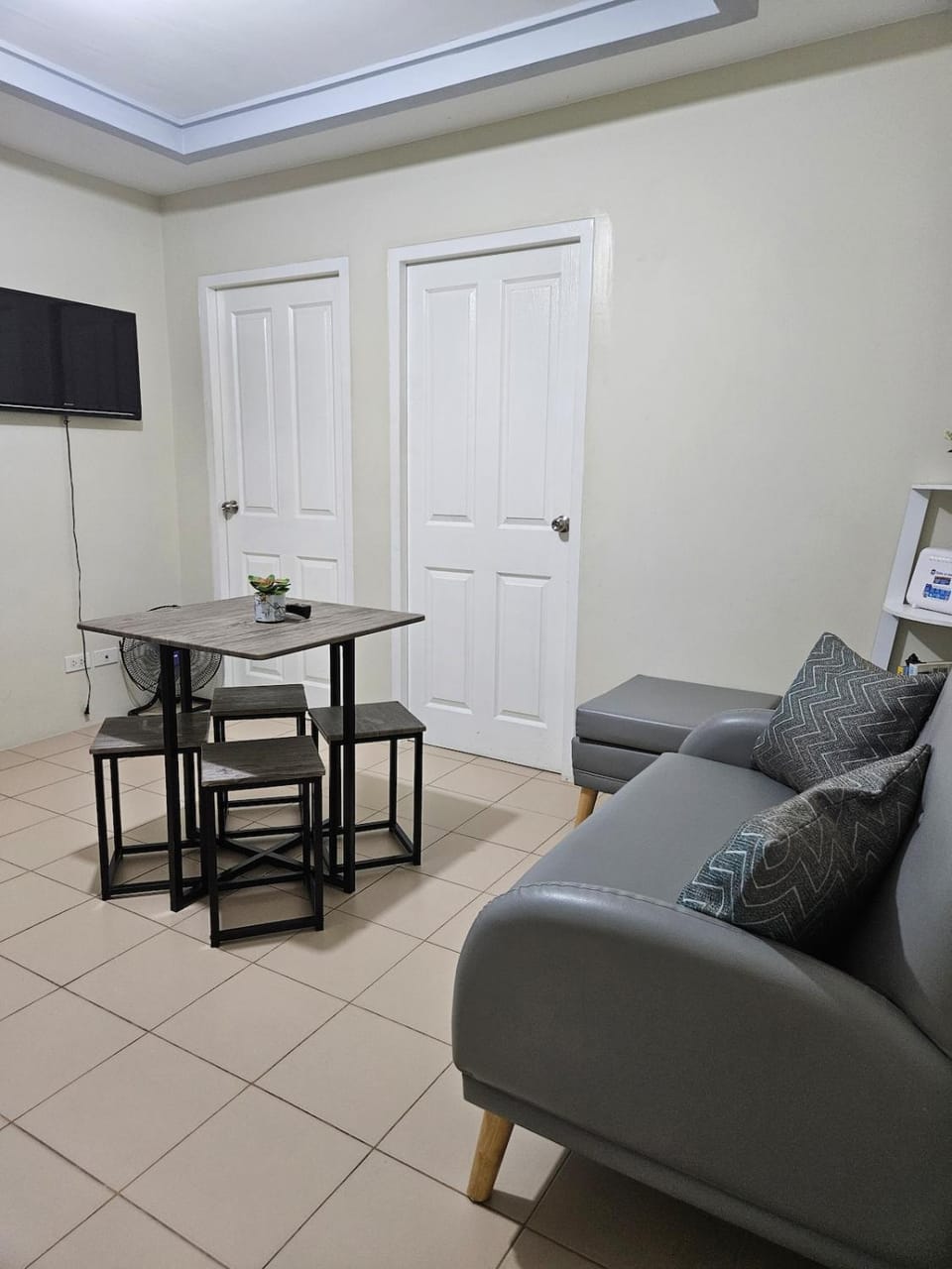 TV and multimedia, Living room, Dining area