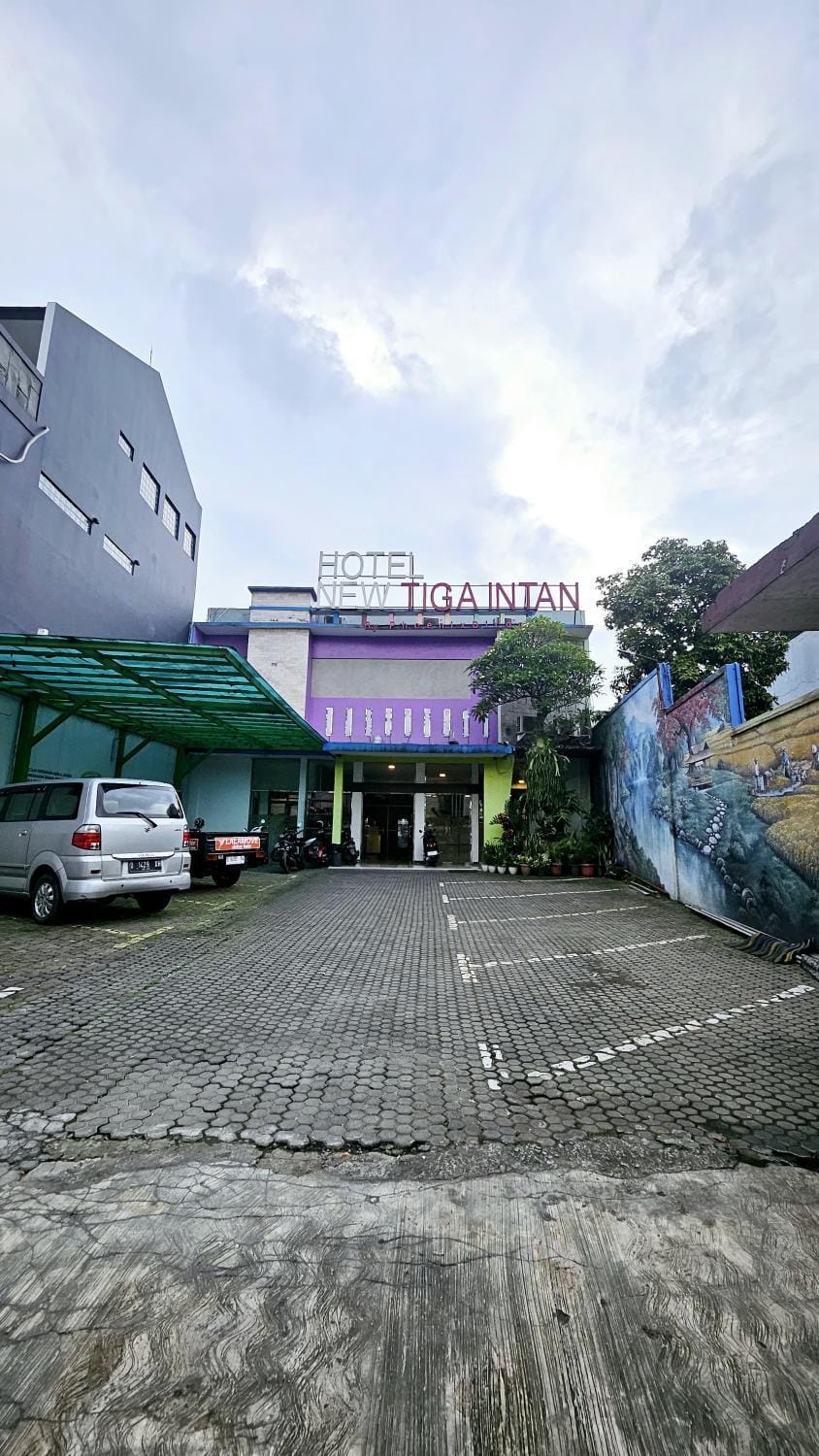 Property building, Parking