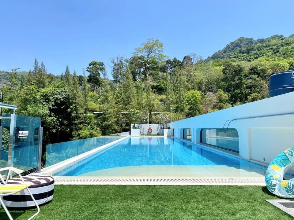 Day, Natural landscape, Garden, Mountain view, Pool view, Swimming pool, Swimming pool, sunbed