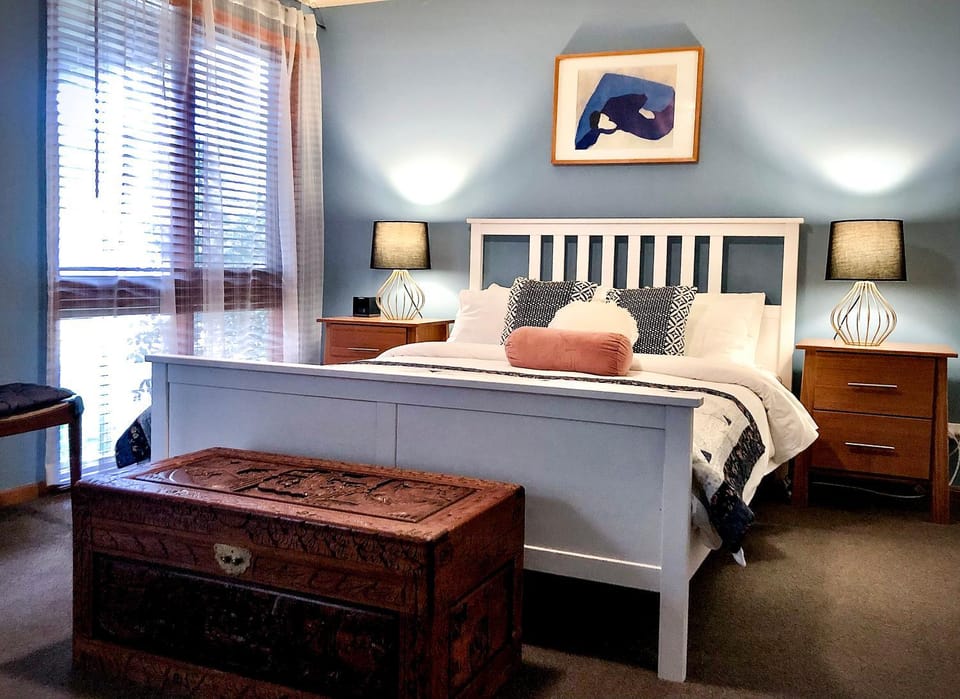 Bed, Bedroom