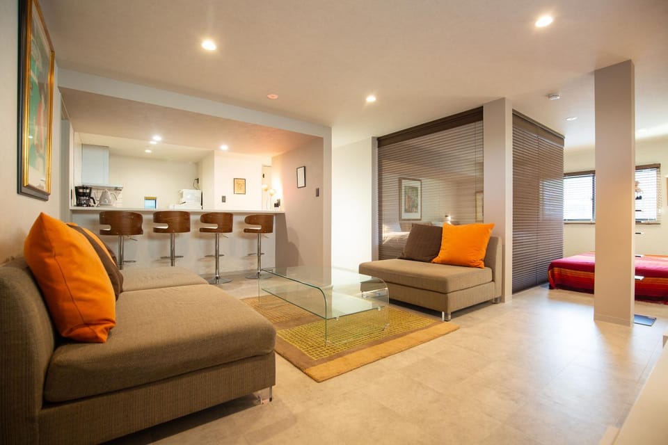 TV and multimedia, Seating area