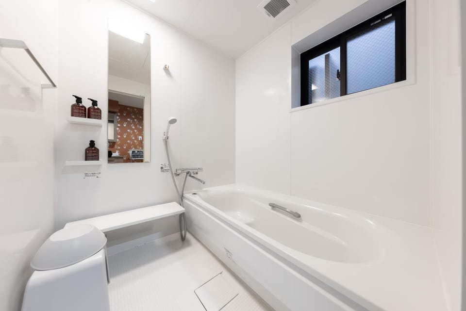 Bathroom, Bath