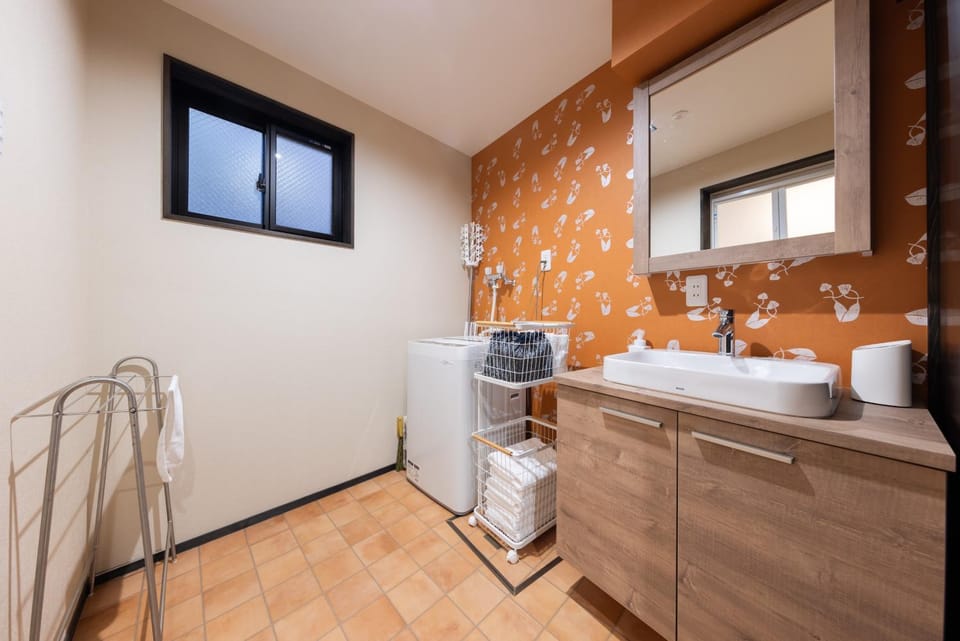 Bathroom, washing machine