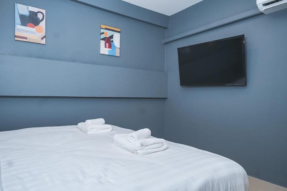 Communal lounge/ TV room, Bed, TV and multimedia, Evening entertainment, Bedroom