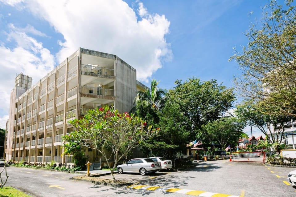 EEs Ocean House - Homestay 3 min walk to beach Apartment in Batu Ferringhi, Penang, Malaysia