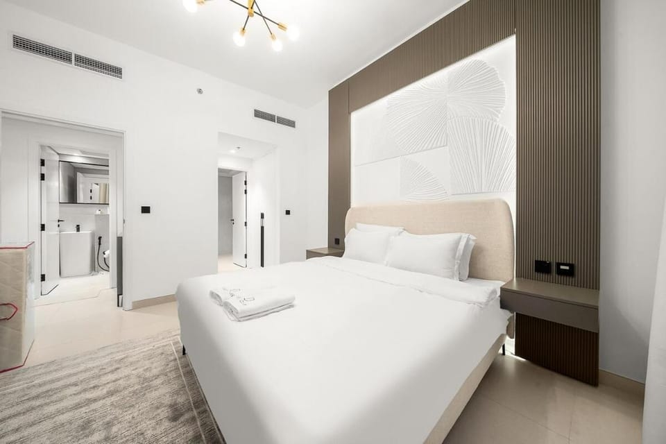 FIRST CLASS 1BR Stylish Urban Retreat Apartment in Dubai